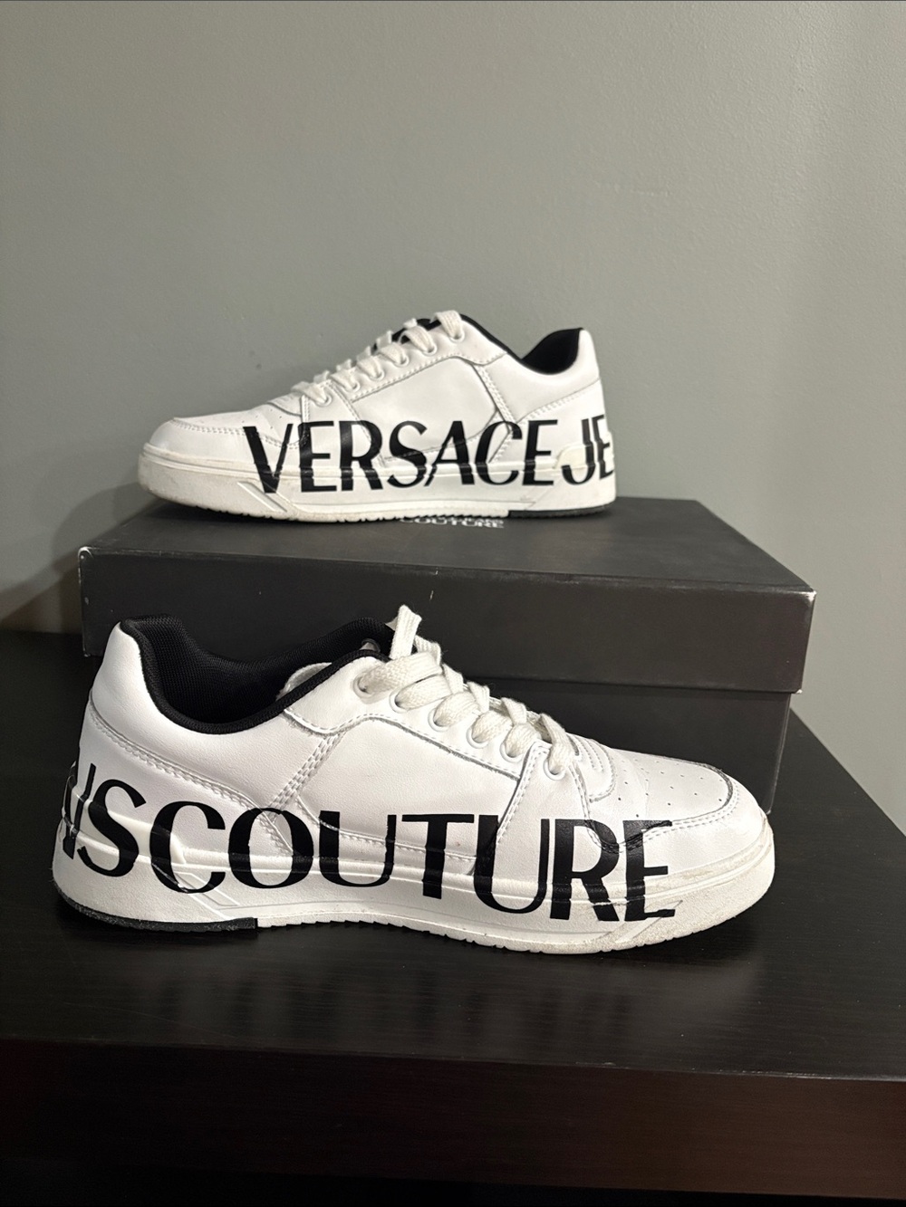 Versace Jeans Collection White and Black Logo Low-Top Sneakers - Men